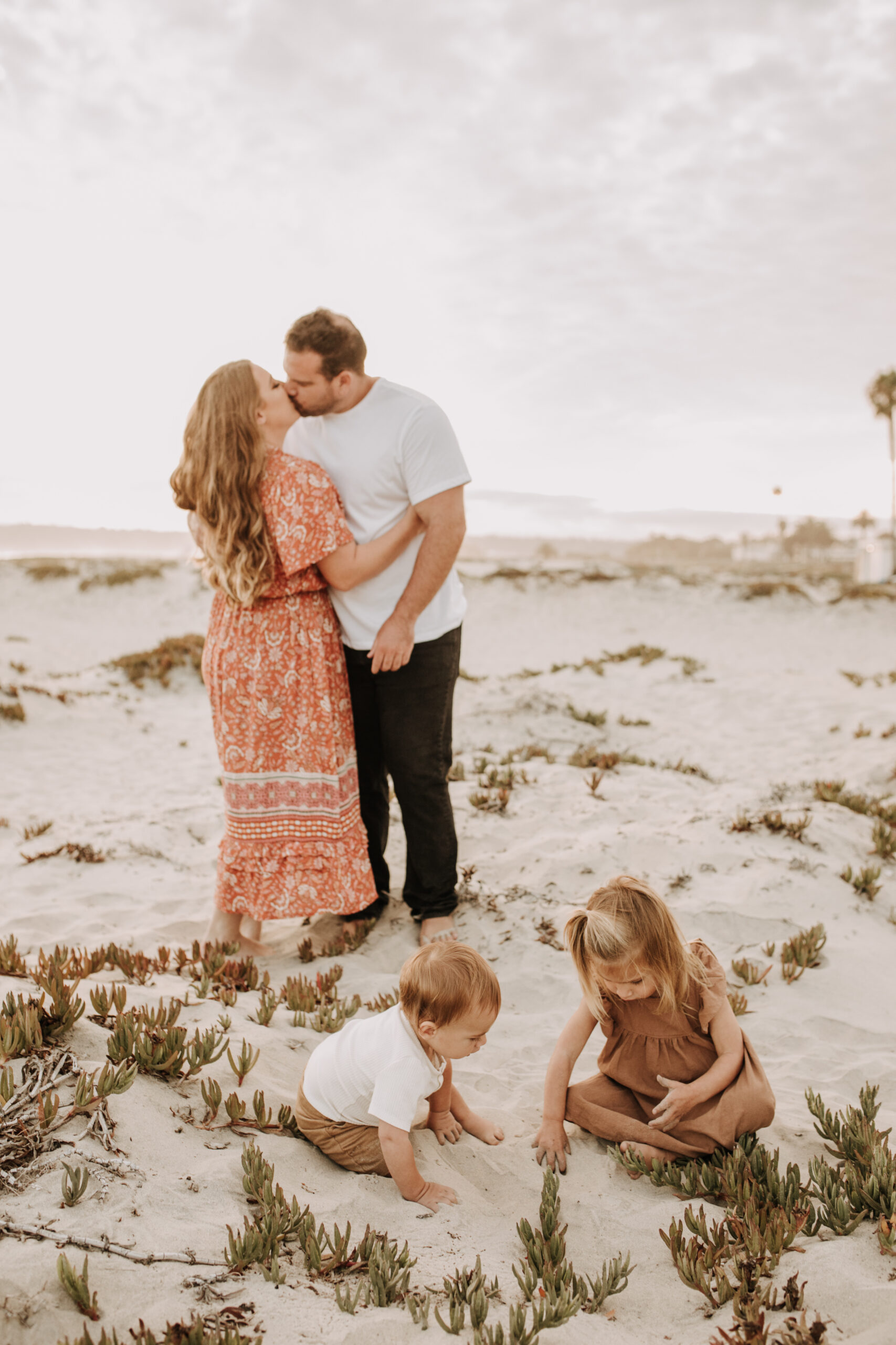 beach family photos outdoor family photos beach golden hour sunset photos San Diego family photographer Sabrina kinsella sabrinalynnphoto