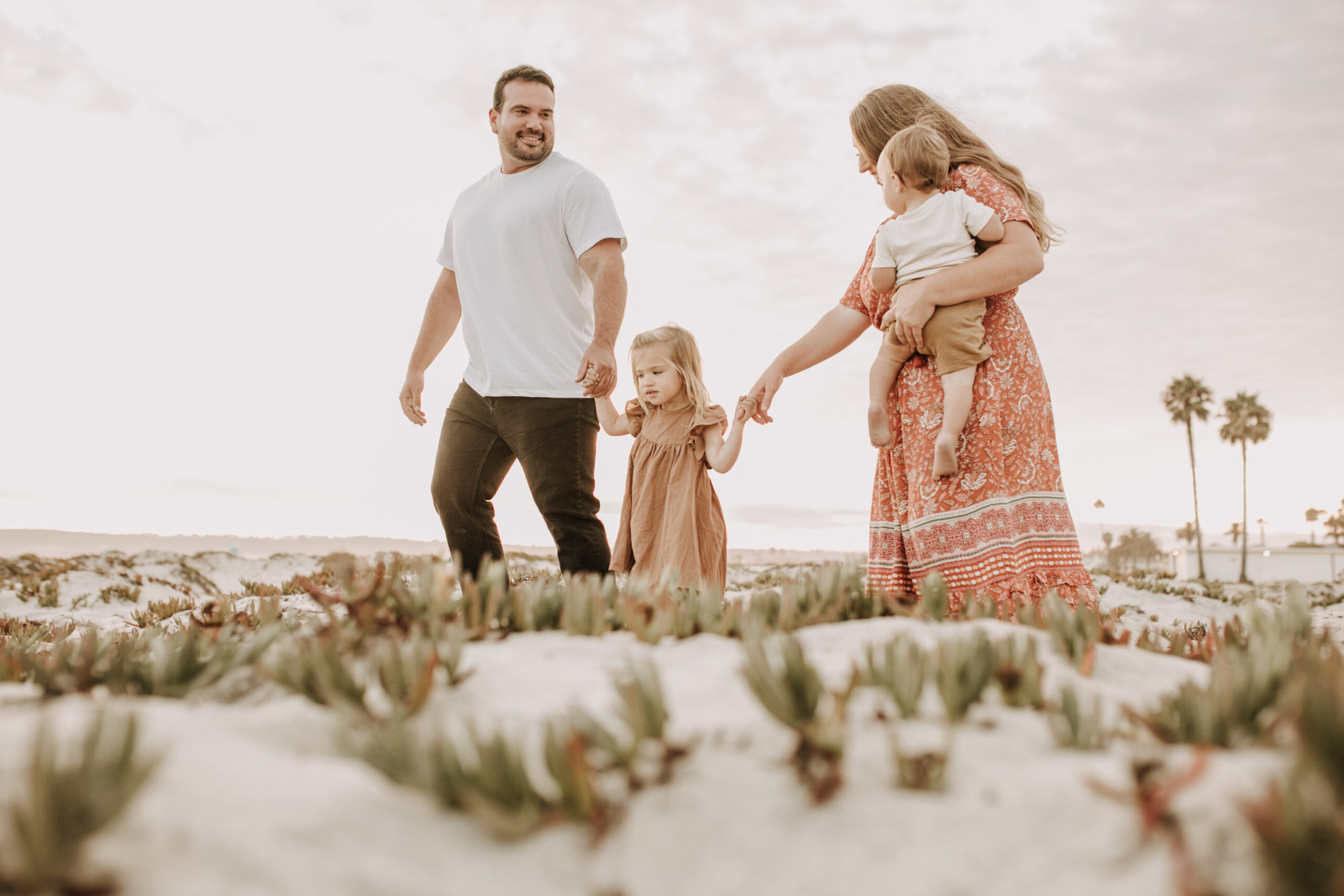 A beautiful, dreamy beach family session with my beautiful friend Kaylyn. I can't believe I've known her for almost 9 years! Such a freaking GORGEOUS family she has and I'm not joking when I say that this is a family photoshoot I have been looking forward to for actual YEARS now!