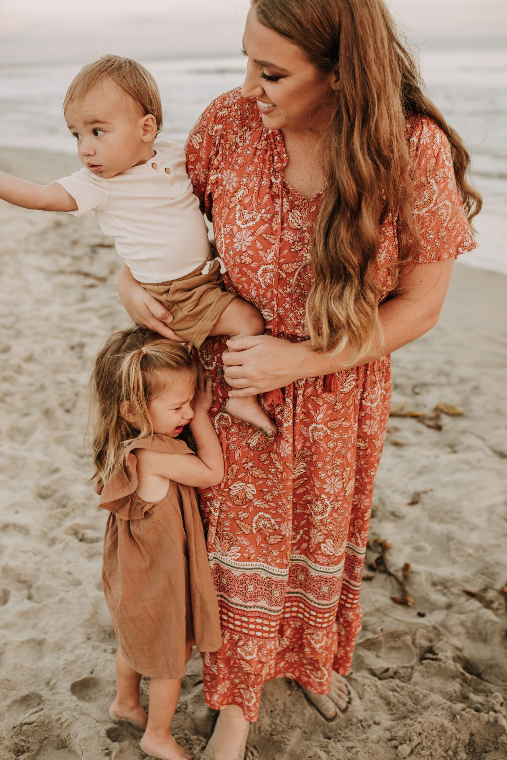 beach family photos outdoor family photos beach golden hour sunset photos San Diego family photographer Sabrina kinsella sabrinalynnphoto