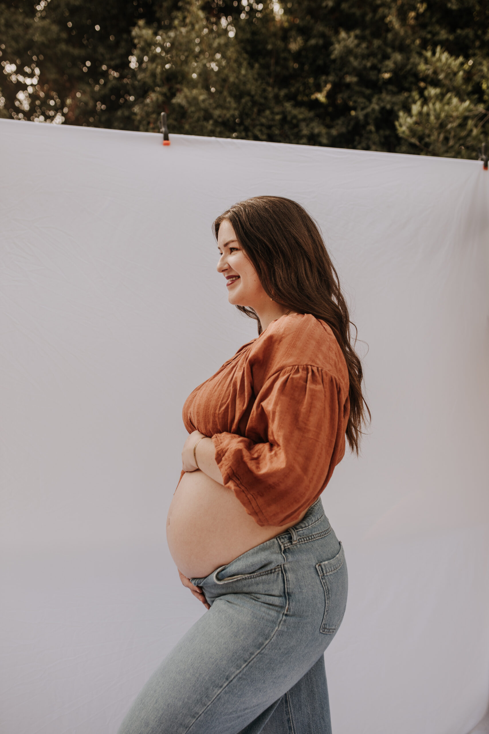 backyard mini maternity photoshoot mama mini la mesa california San Diego maternity photographer lifestyle photographer