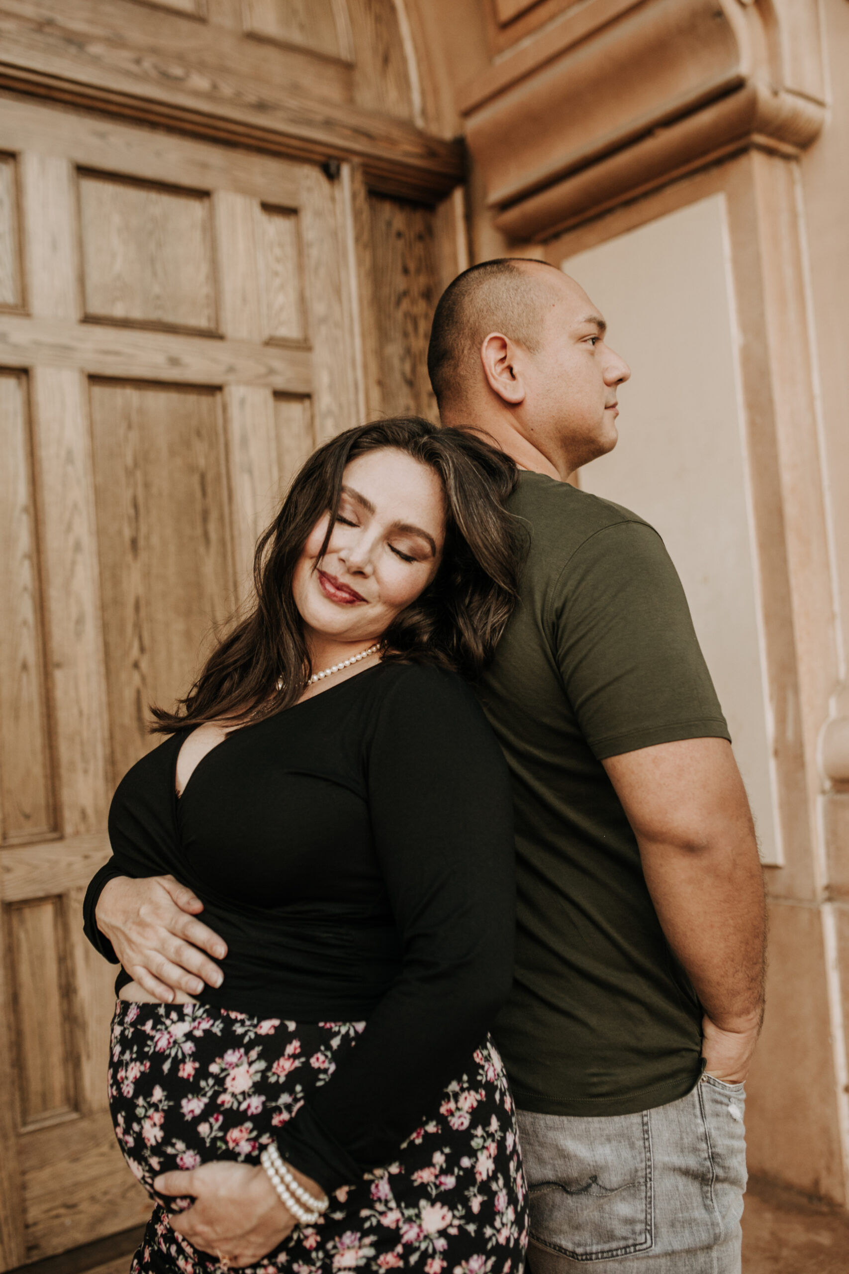 outdoor maternity Balboa park couples photos maternity photoshoot San Diego maternity photographer Sabrina Kinsella sabrinalynnphoto pregnancy motherhood