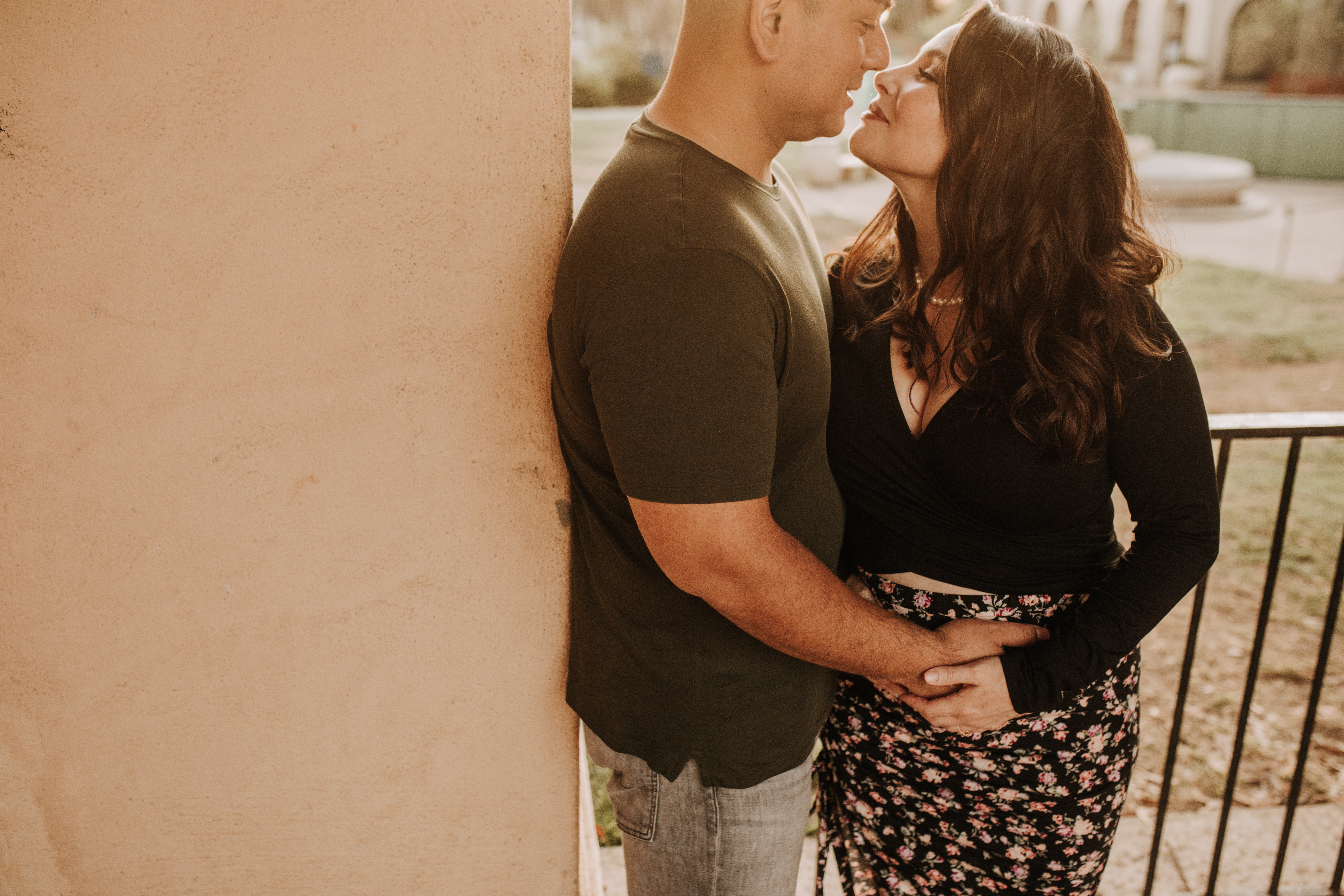 outdoor maternity Balboa park couples photos maternity photoshoot San Diego maternity photographer Sabrina Kinsella sabrinalynnphoto pregnancy motherhood