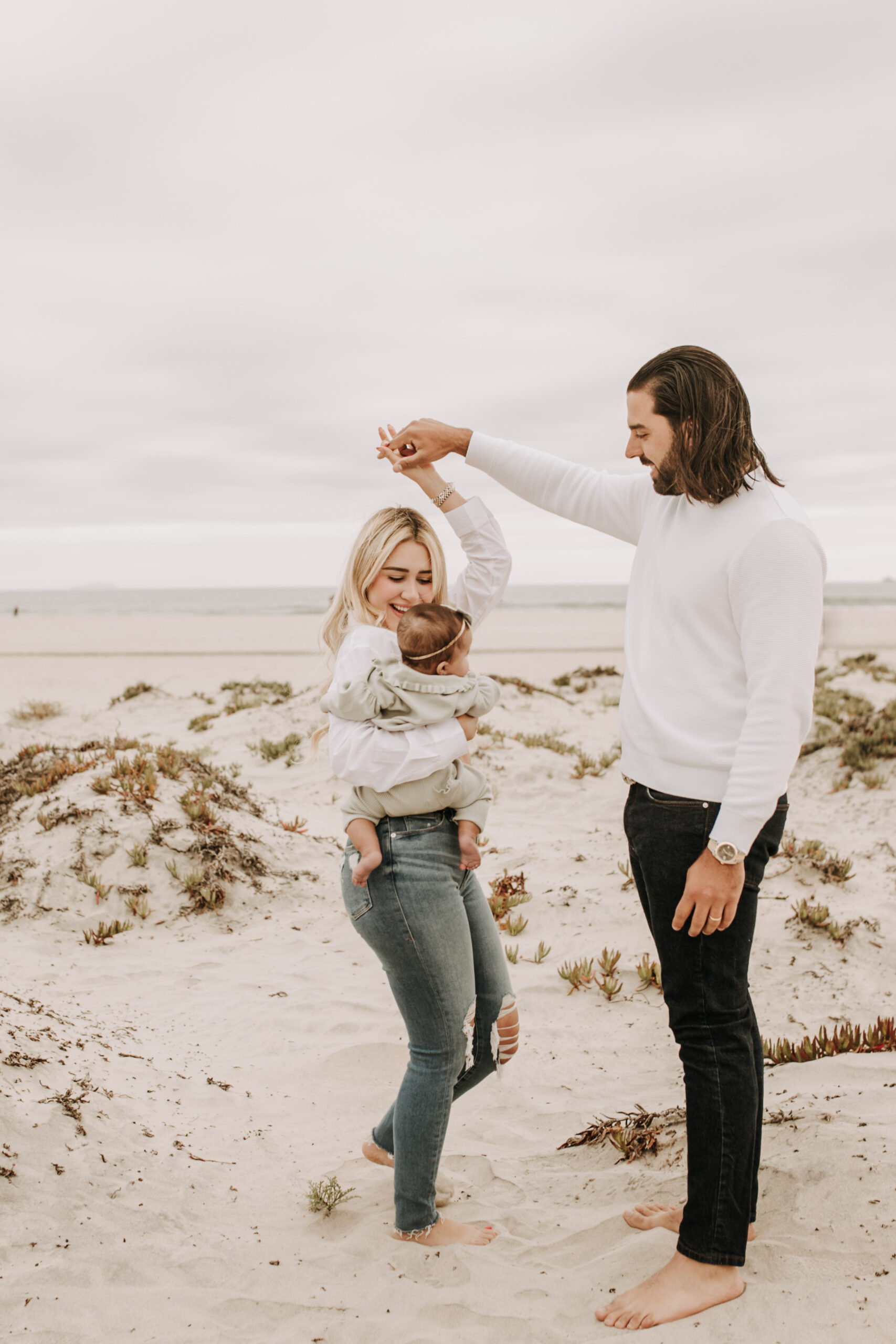 family beach session family photos on beach cloudy day beach family photoshoot San Diego family photographer Sabrina kinsella abrinalynnphoto