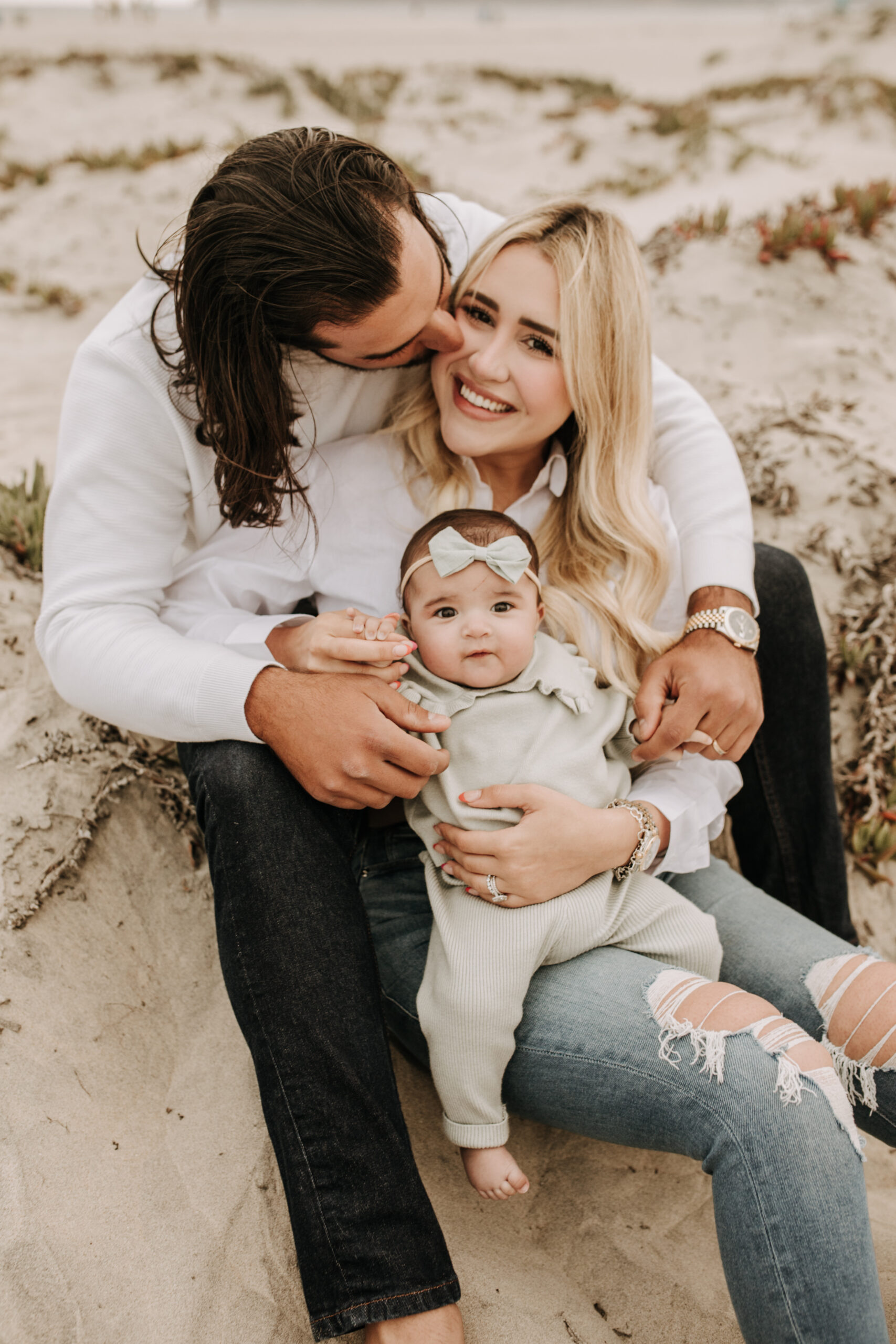 family beach session family photos on beach cloudy day beach family photoshoot San Diego family photographer Sabrina kinsella abrinalynnphoto