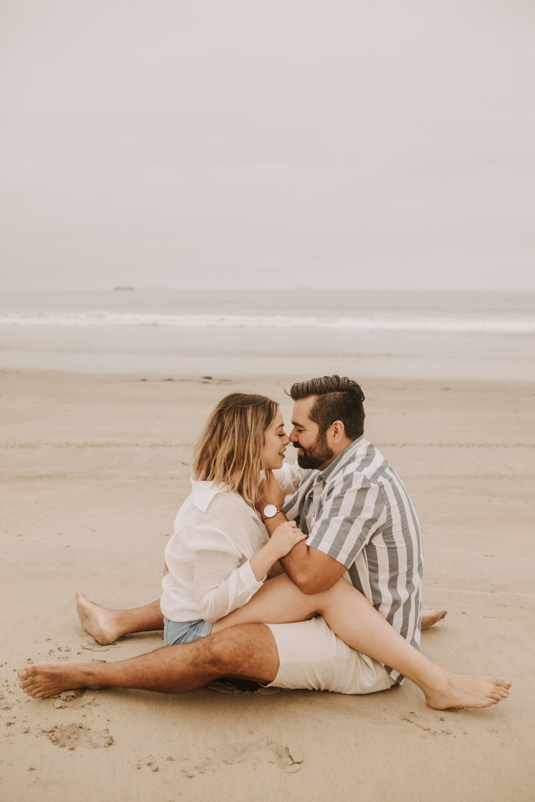 engagement photos San Diego couples photographer surprise proposal engagement couples beach photos romantic beach photos San Diego photographer Sabrina Kinsella