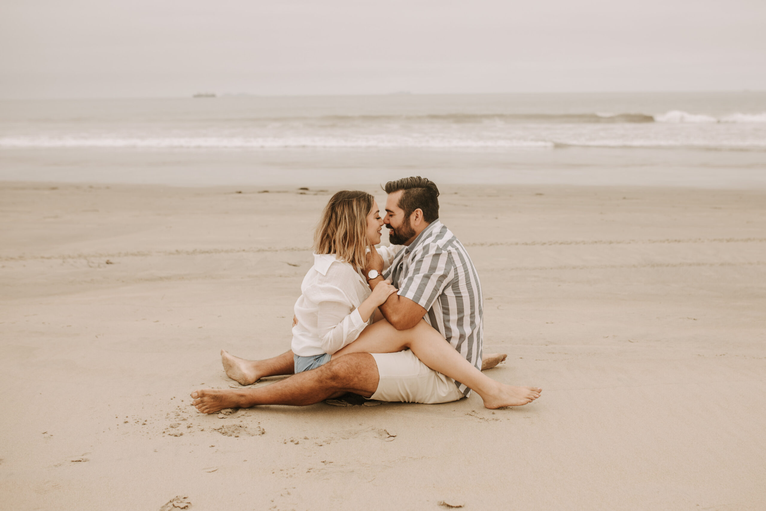 engagement photos San Diego couples photographer surprise proposal engagement couples beach photos romantic beach photos San Diego photographer Sabrina Kinsella