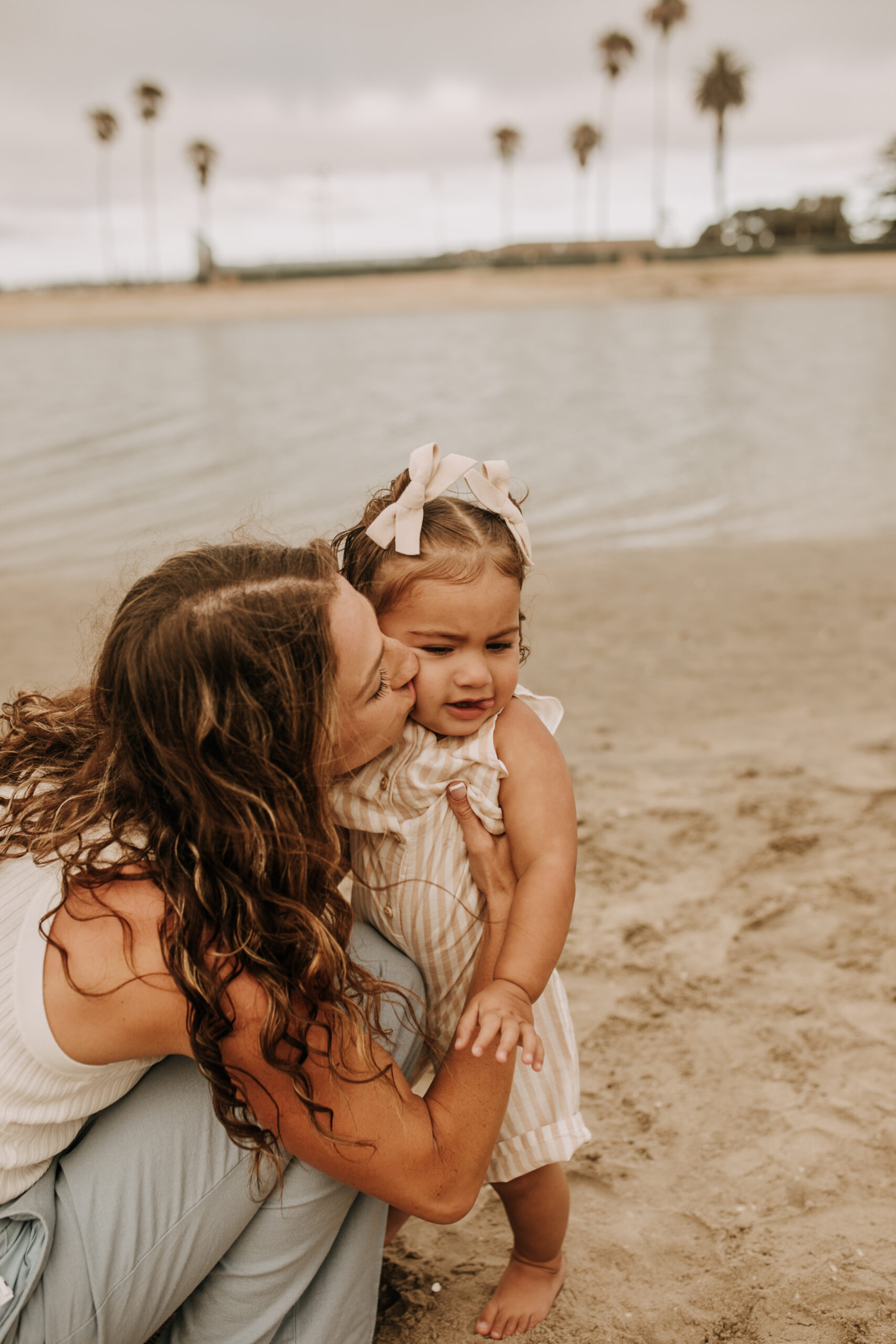 large family beach session family photos on the beach cloudy day big family great grand children San Diego family photographer