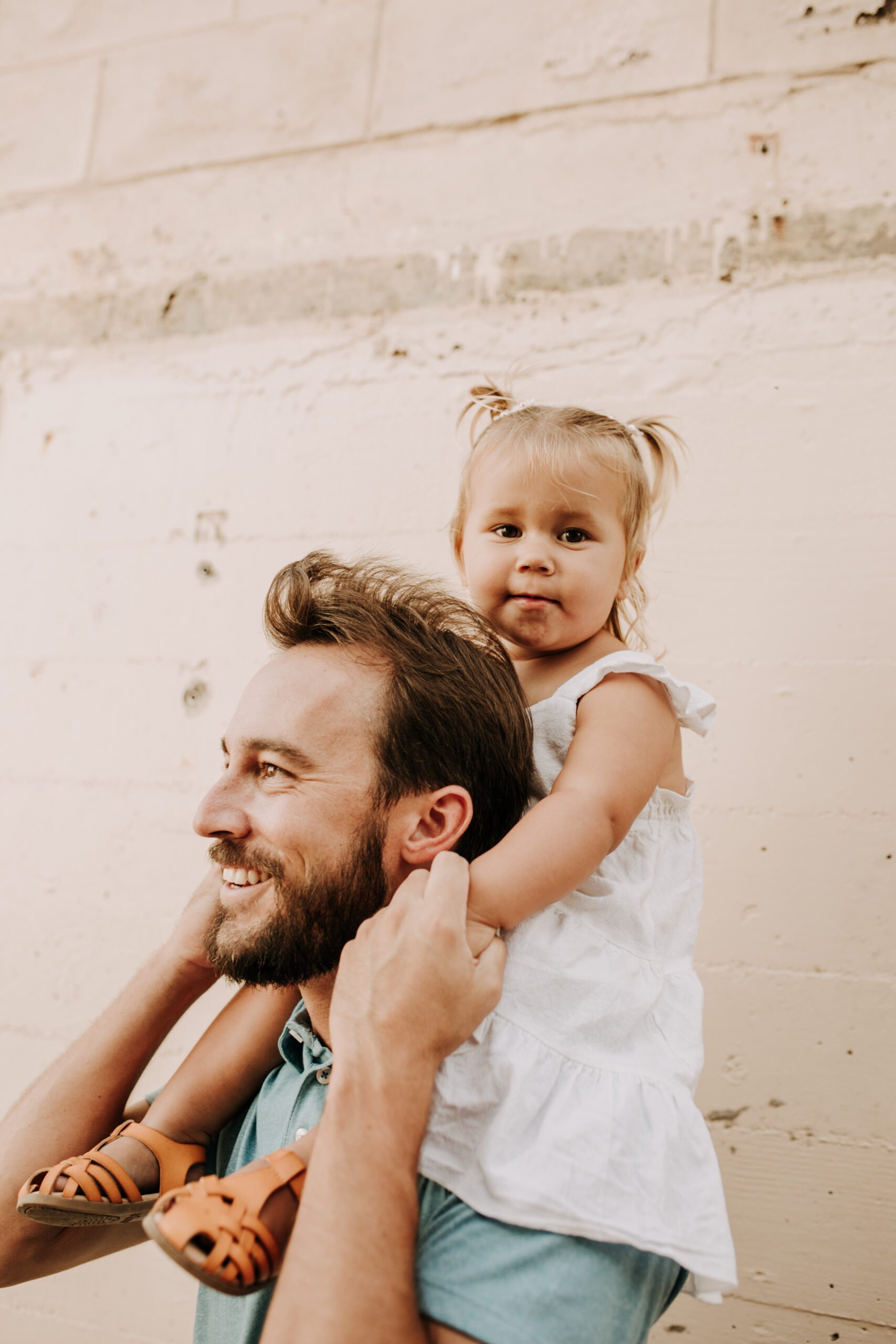 Family photos on the beach cool blue toned family photos San Diego photography family of four candid family moments family love beach family photos San Diego family photographer Sabrinalynnphoto