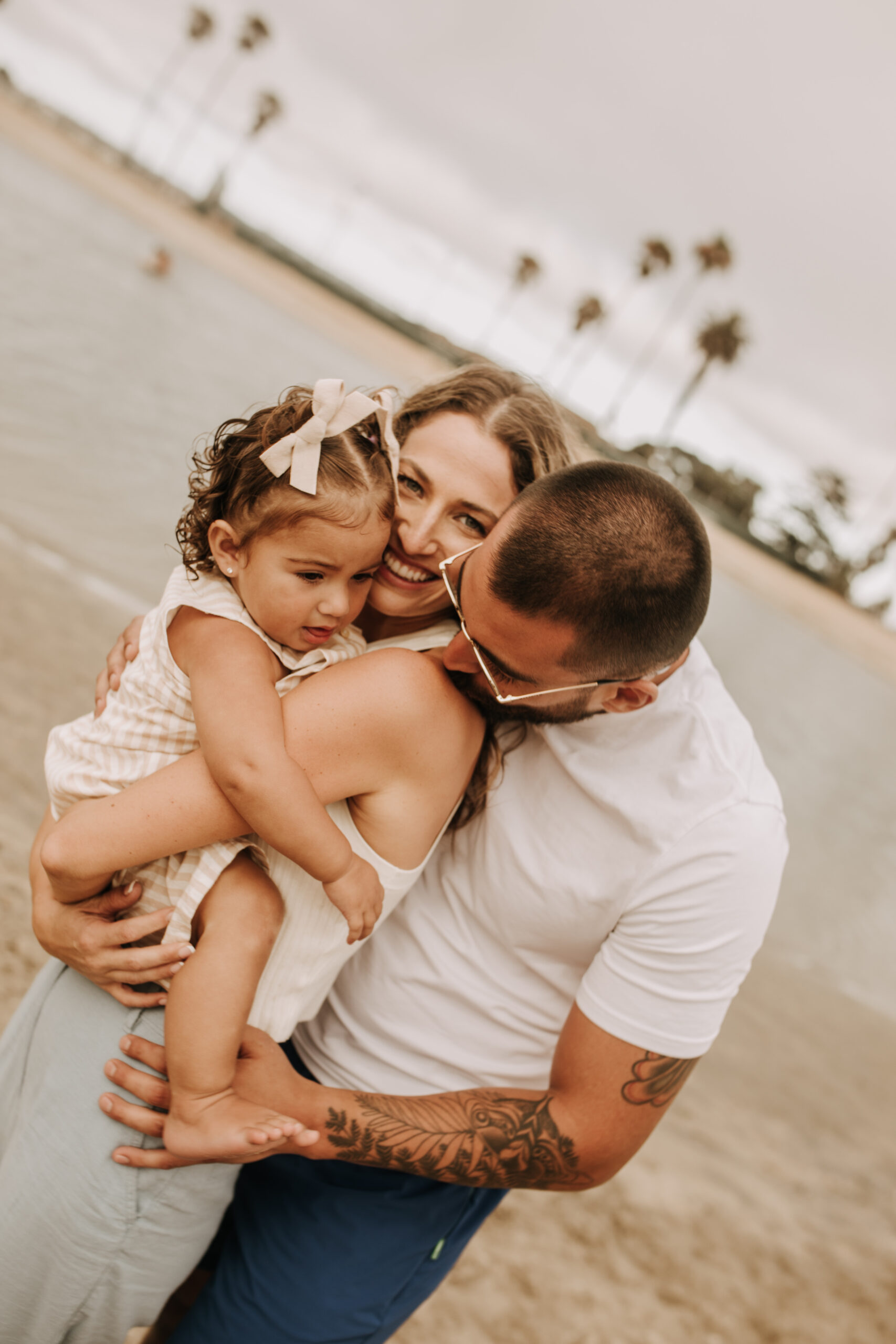 large family beach session family photos on the beach cloudy day big family great grand children San Diego family photographer