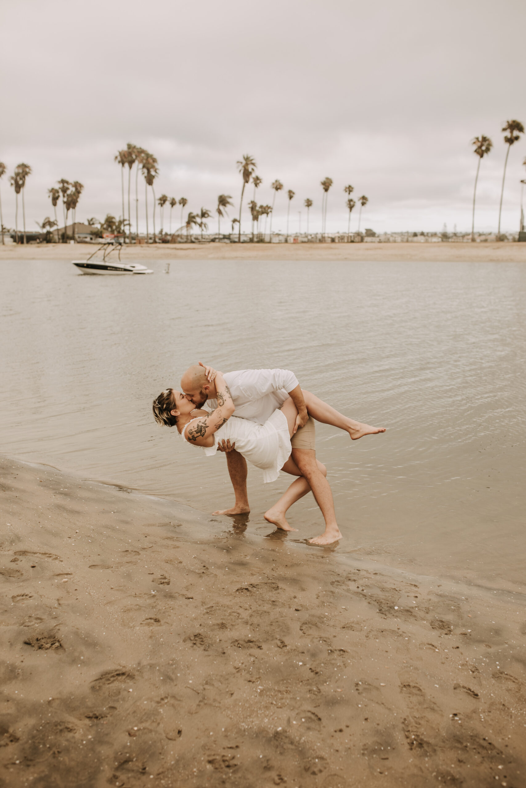 large family beach session family photos on the beach cloudy day big family great grand children San Diego family photographer