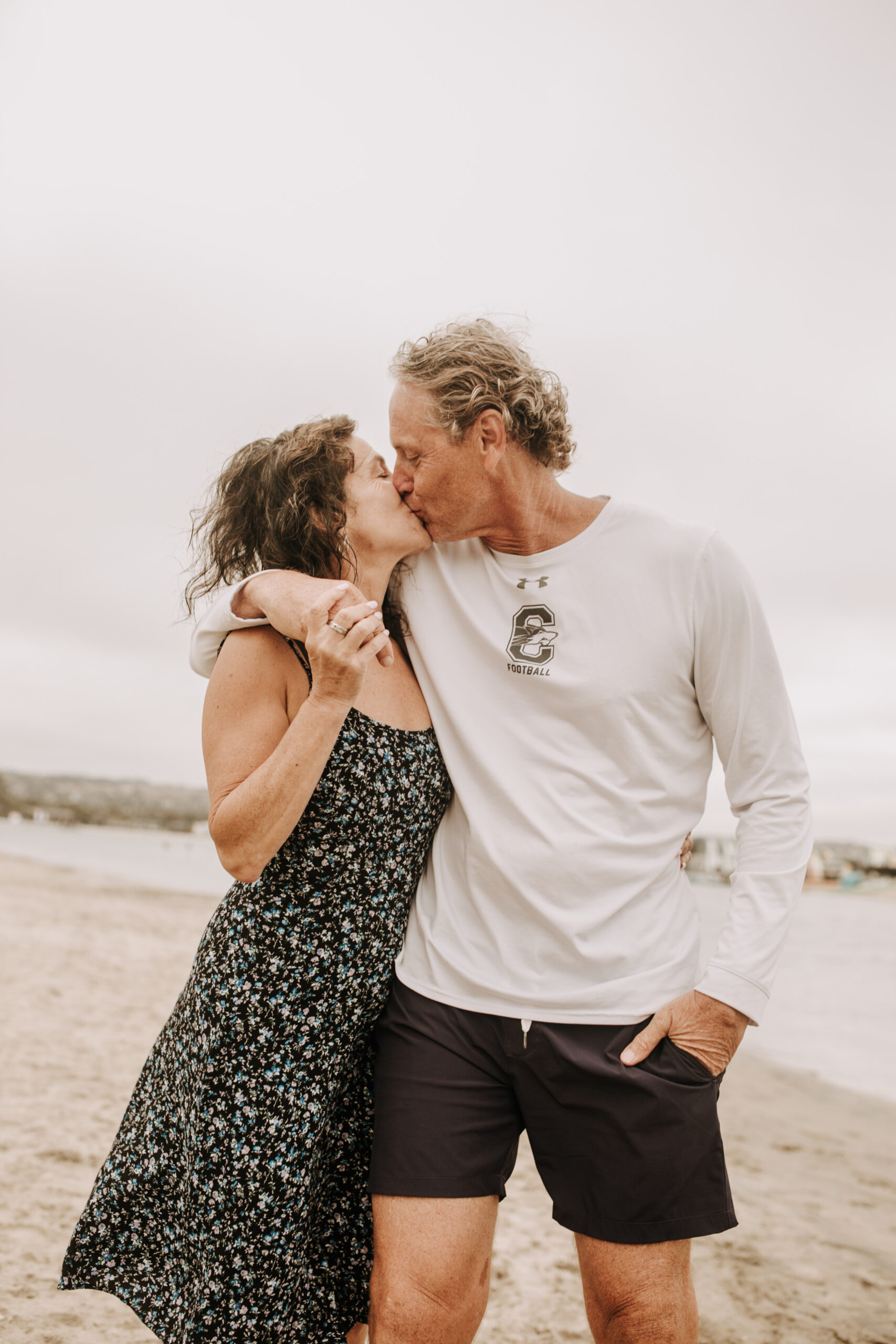 large family beach session family photos on the beach cloudy day big family great grand children San Diego family photographer