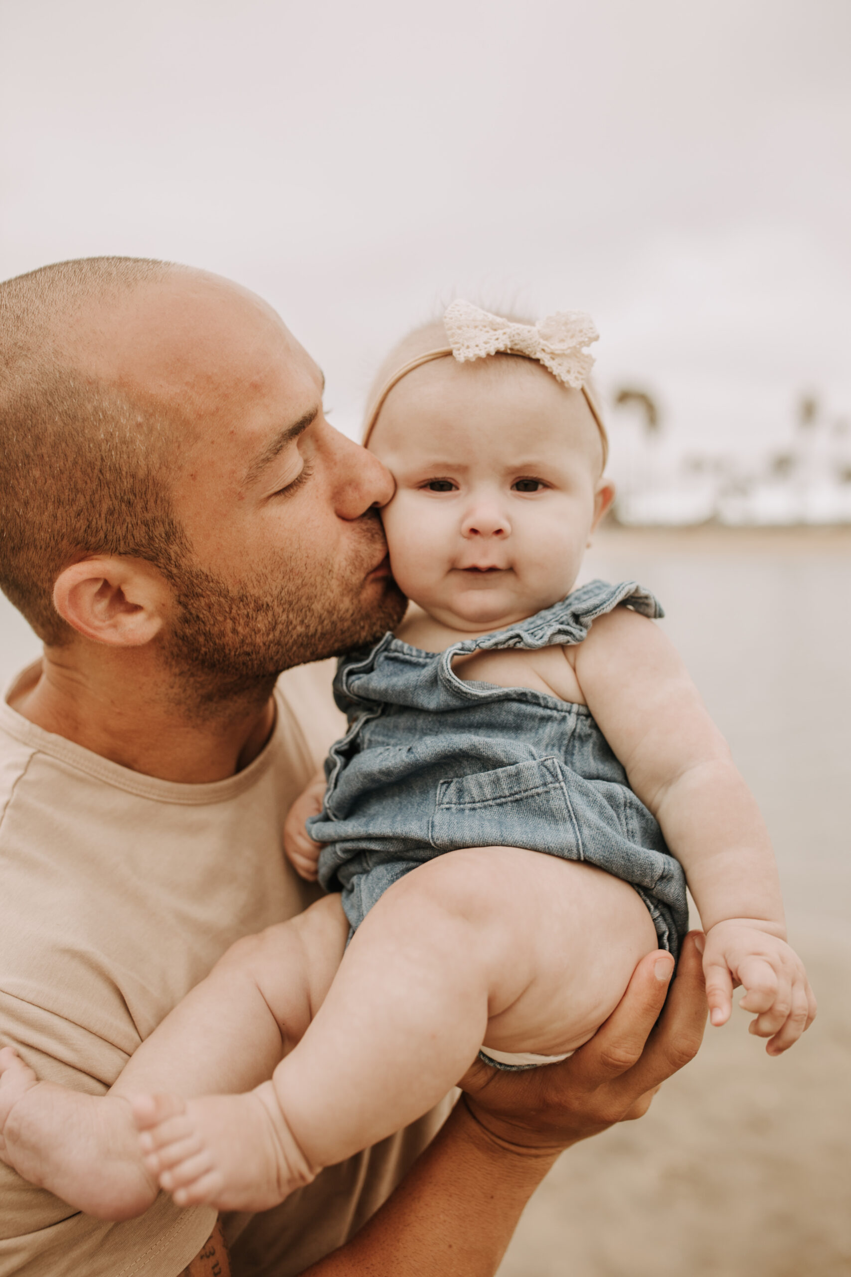 large family beach session family photos on the beach cloudy day big family great grand children San Diego family photographer