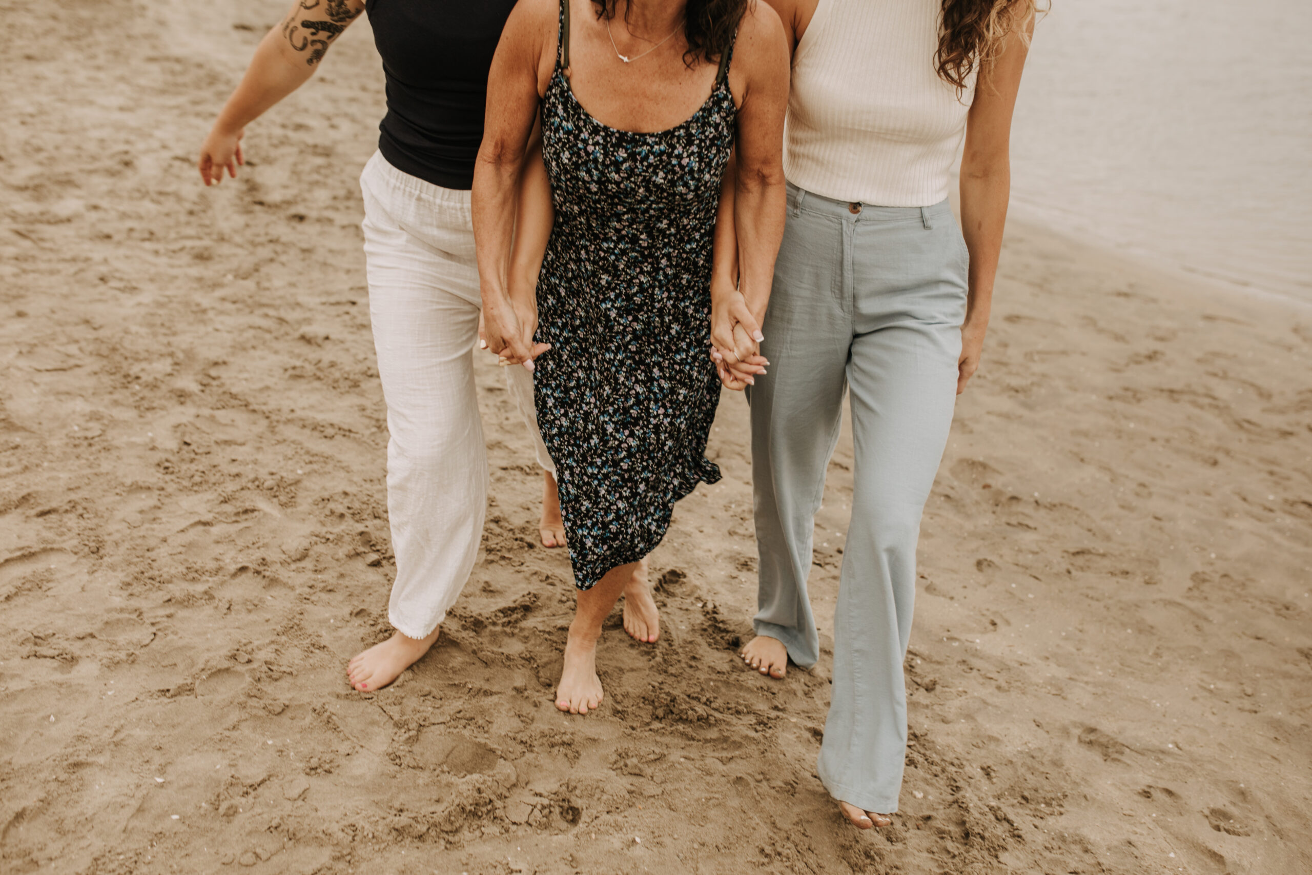 large family beach session family photos on the beach cloudy day big family great grand children San Diego family photographer