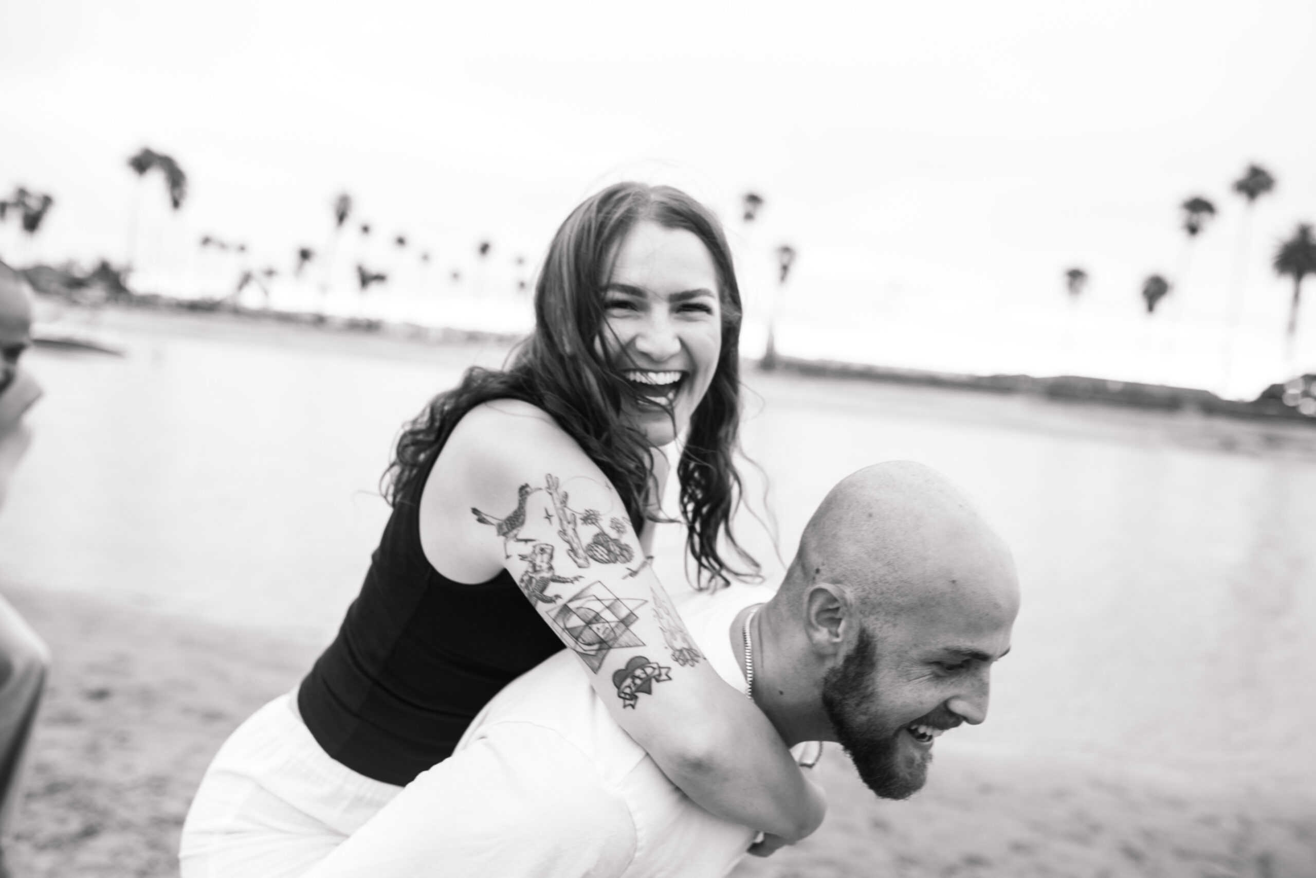 large family beach session family photos on the beach cloudy day big family great grand children San Diego family photographer