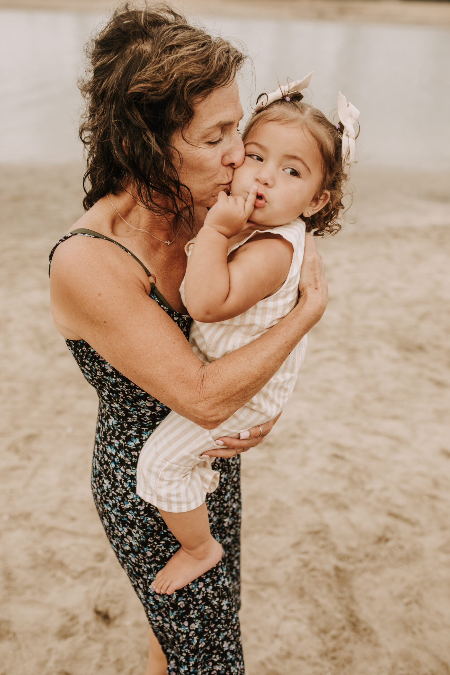 large family beach session family photos on the beach cloudy day big family great grand children San Diego family photographer