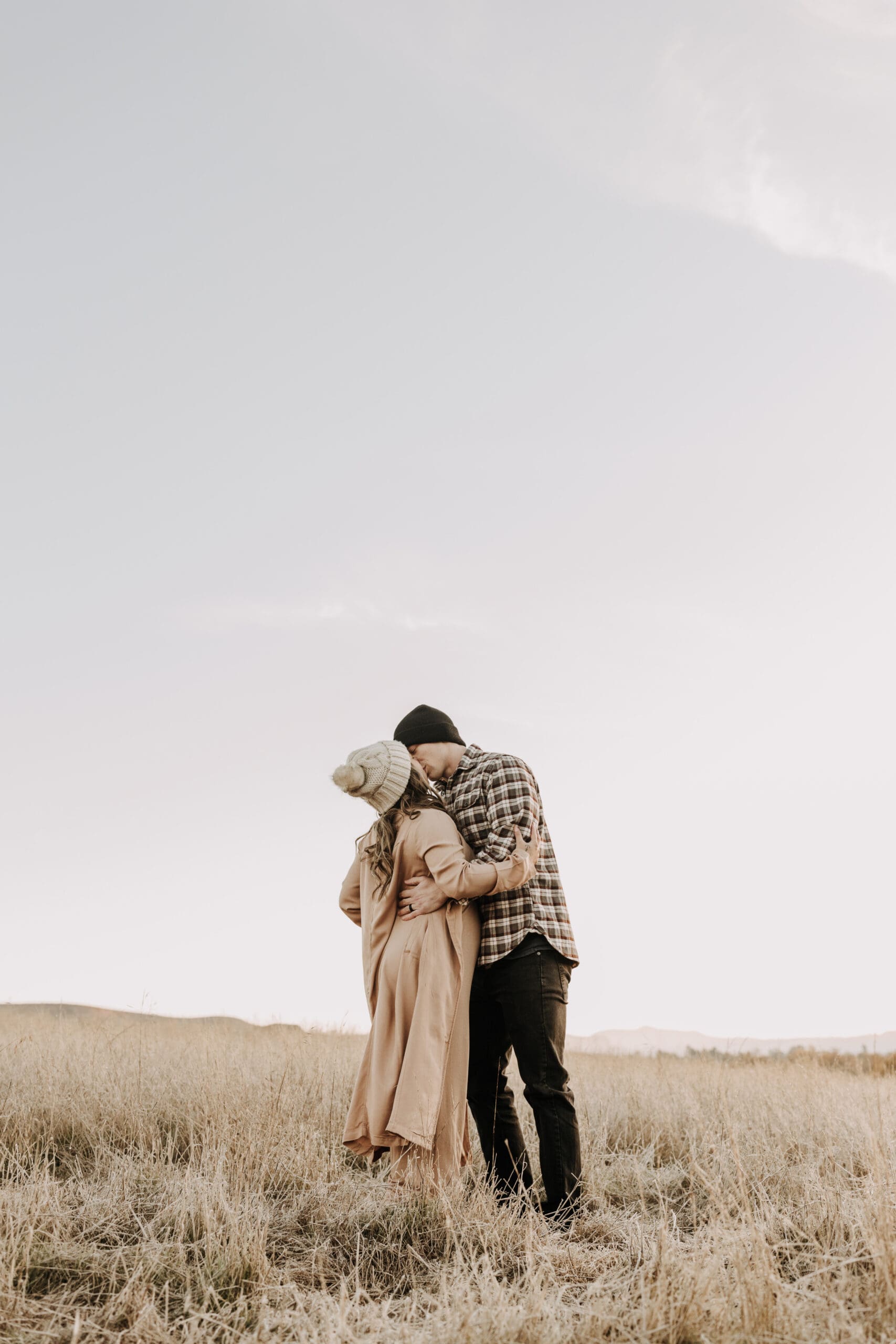 warm outdoor sunrise maternity photos San Diego brown tones backdrop pregnancy San Diego family photographer Sabrina kinsella