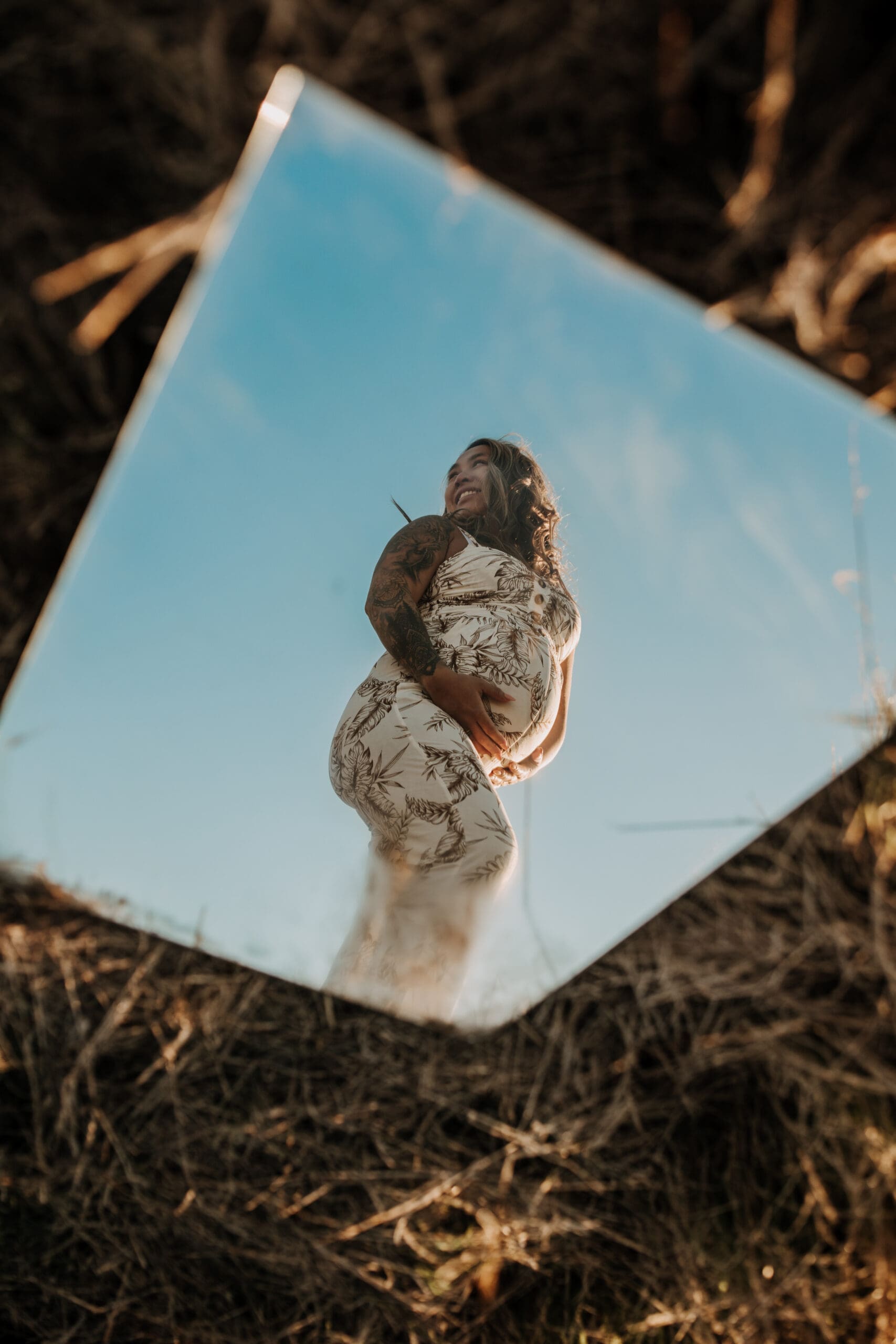 warm outdoor sunrise maternity photos San Diego brown tones backdrop pregnancy San Diego family photographer Sabrina kinsella