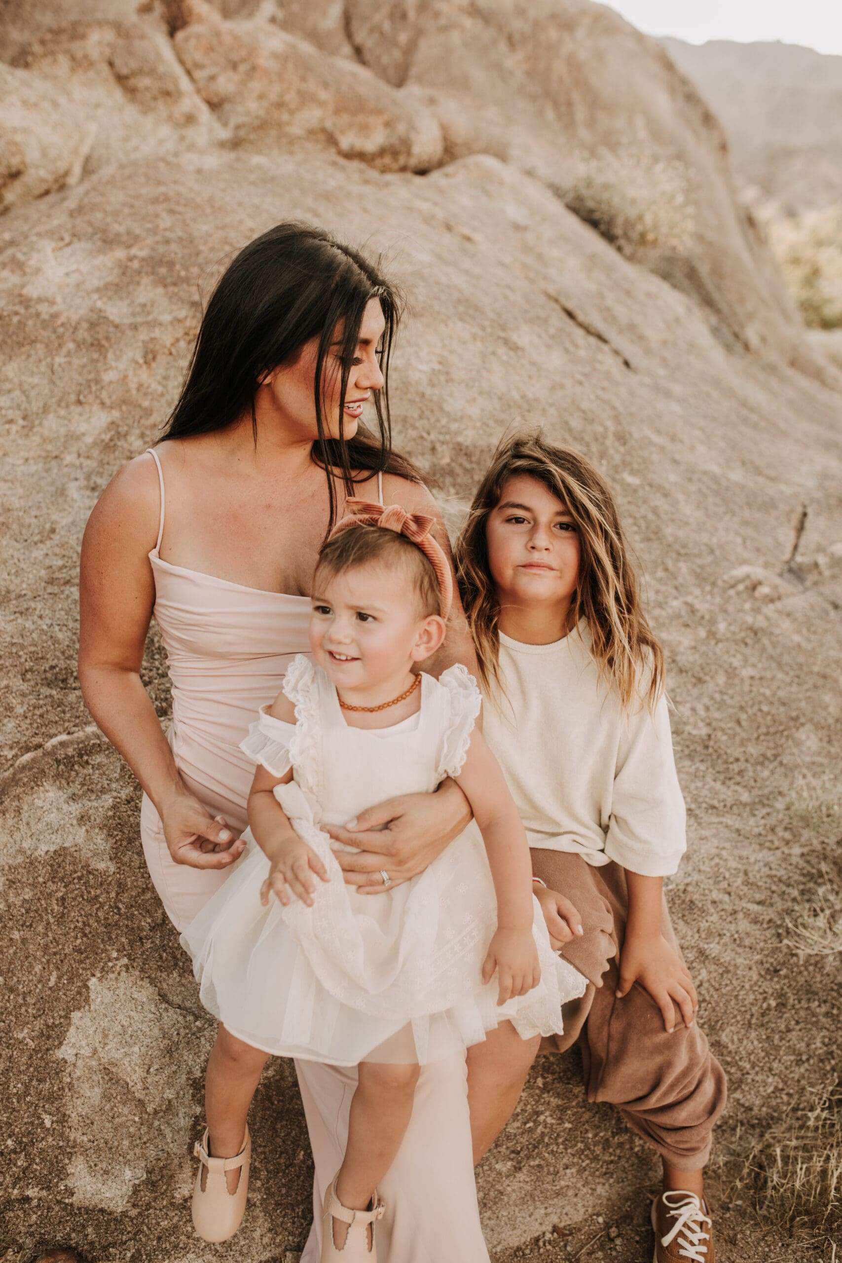 Joshua Tree national park warm neutral toned outdoor family photos maternity photography maternity fashion family of five San Diego family photographer Sabrina kinsella