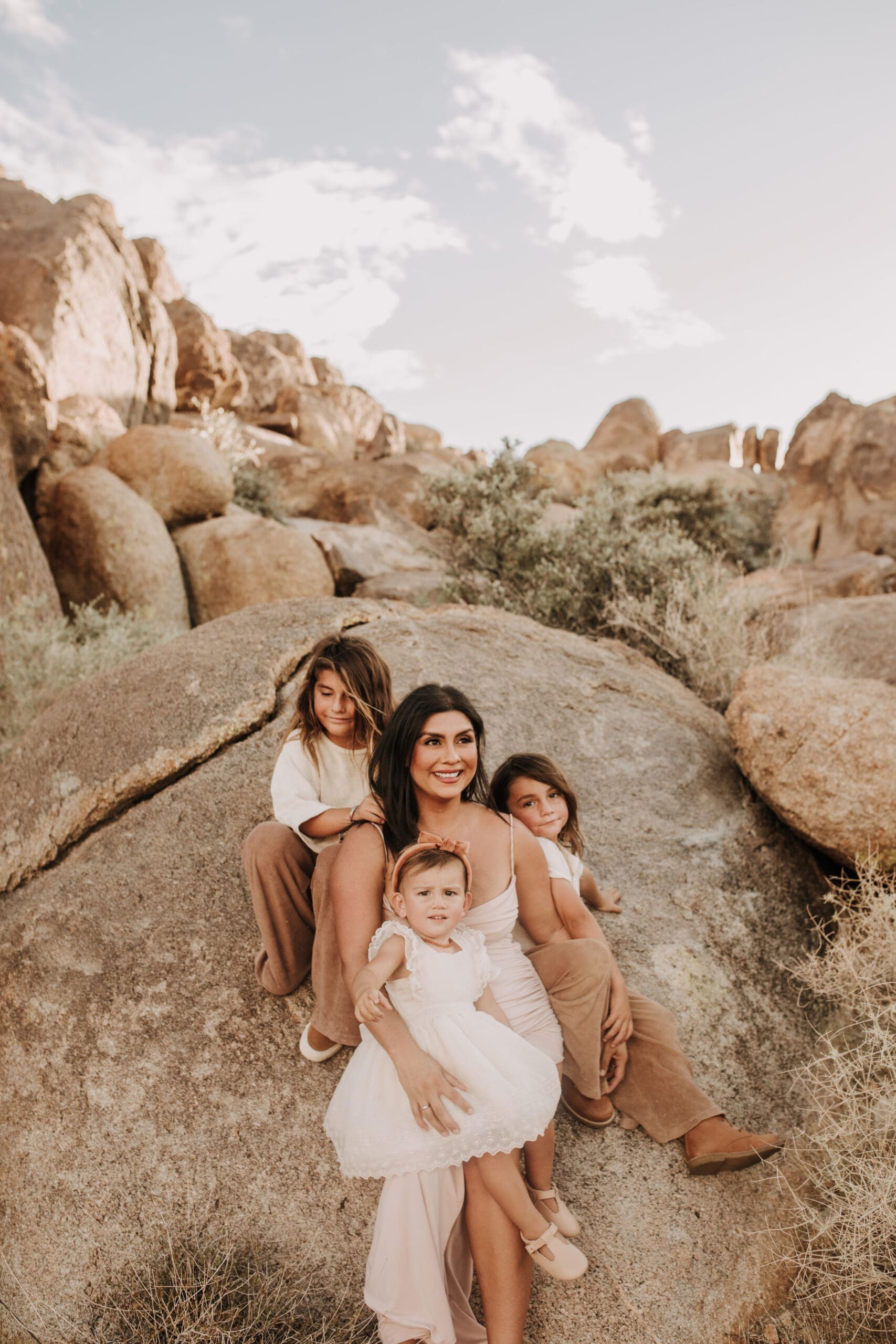 Joshua Tree national park warm neutral toned outdoor family photos maternity photography maternity fashion family of five San Diego family photographer Sabrina kinsella