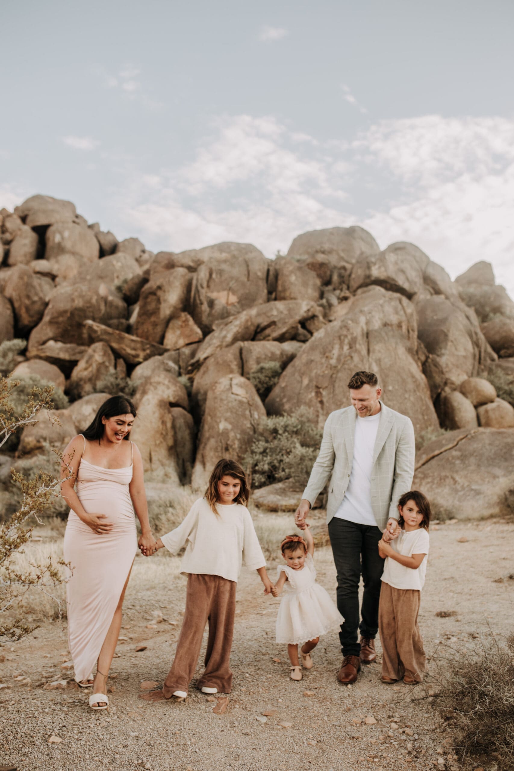 Joshua Tree national park warm neutral toned outdoor family photos maternity photography maternity fashion family of five San Diego family photographer Sabrina kinsella