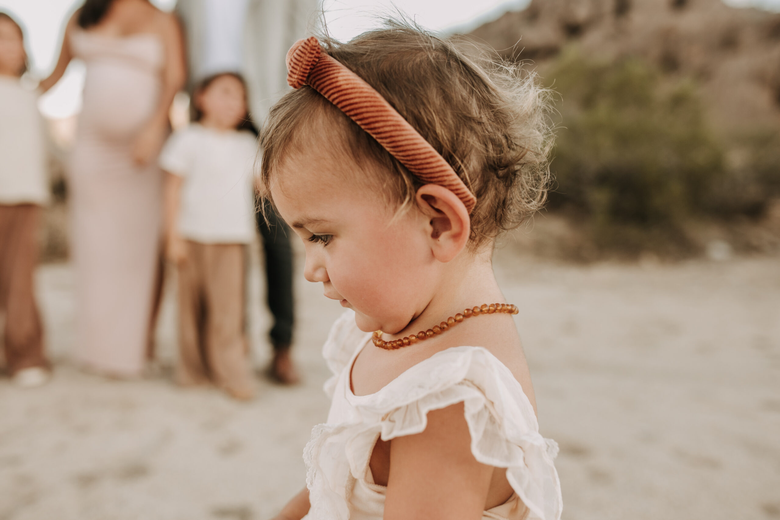 Joshua Tree national park warm neutral toned outdoor family photos maternity photography maternity fashion family of five San Diego family photographer Sabrina kinsella