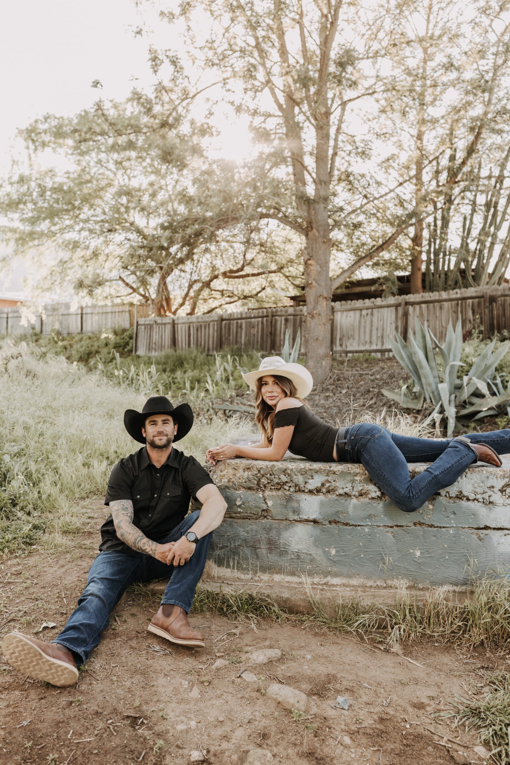 outdoor western romantic engagement session couples photography warm toned country cowboy modern couple bride and groom engagement San Diego couples photographer Sabrina kinsella sabrinalynnphoto