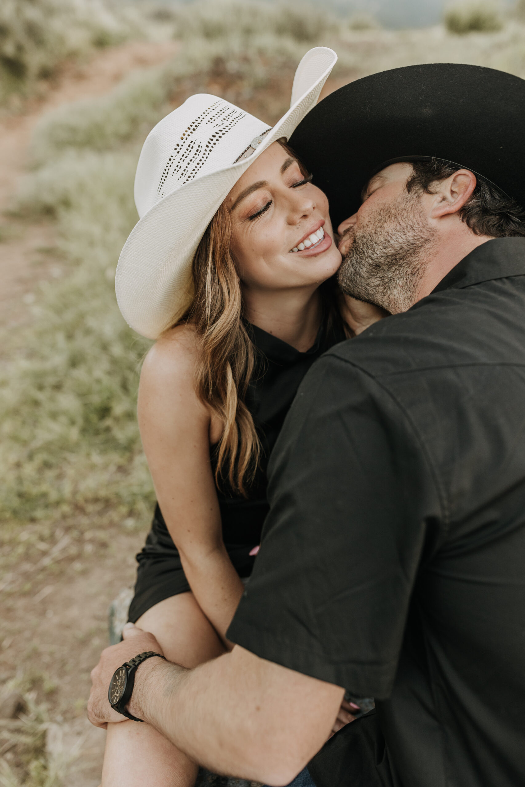 outdoor western romantic engagement session couples photography warm toned country cowboy modern couple bride and groom engagement San Diego couples photographer Sabrina kinsella sabrinalynnphoto