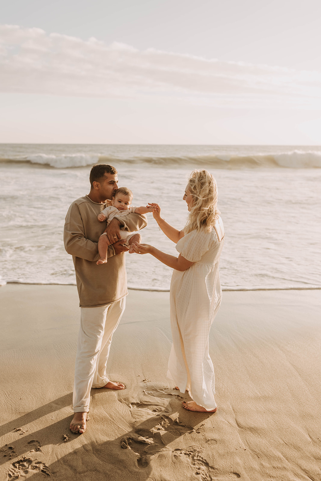 beach-san-diego-family-photoshoot