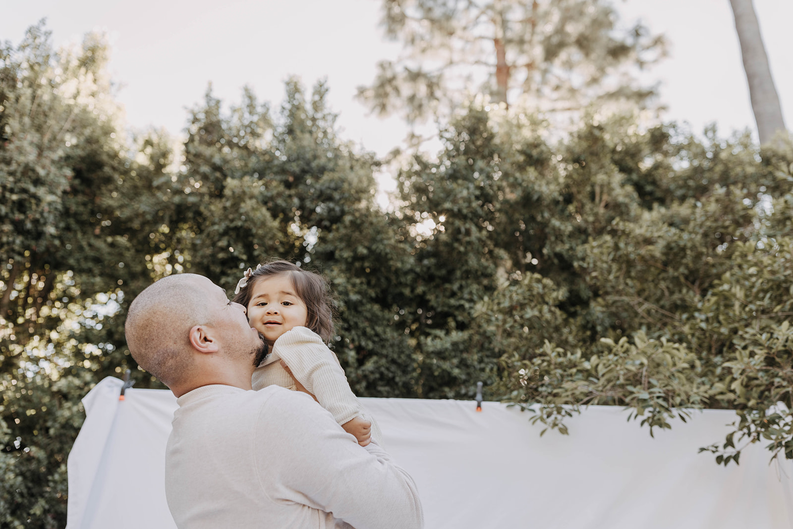 family backyard mini photoshoot