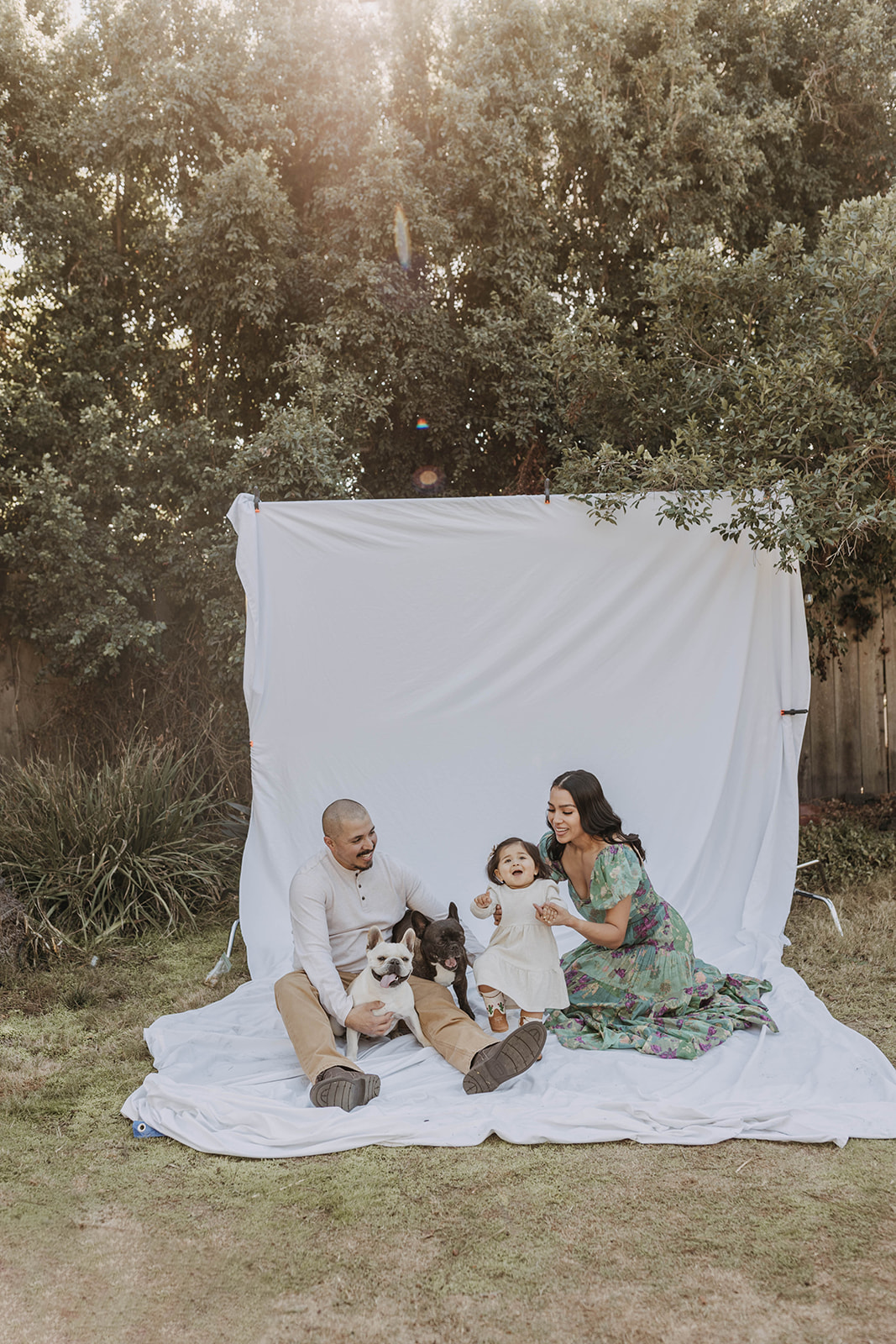 family backyard mini photoshoot