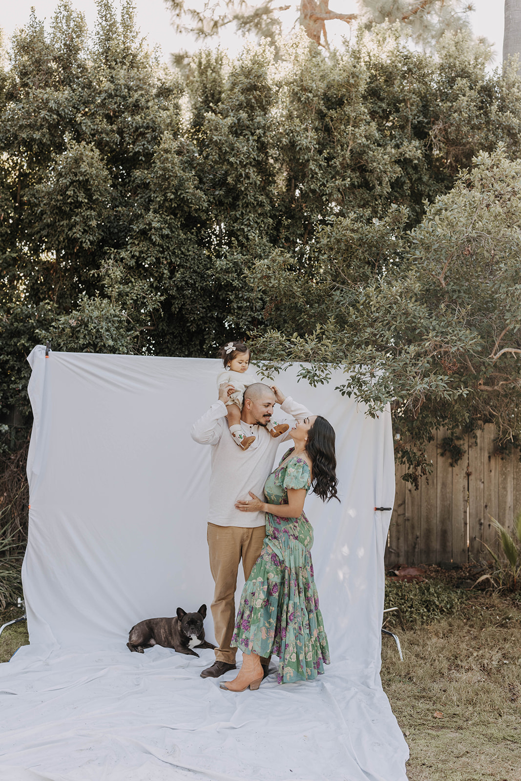 family backyard mini photoshoot