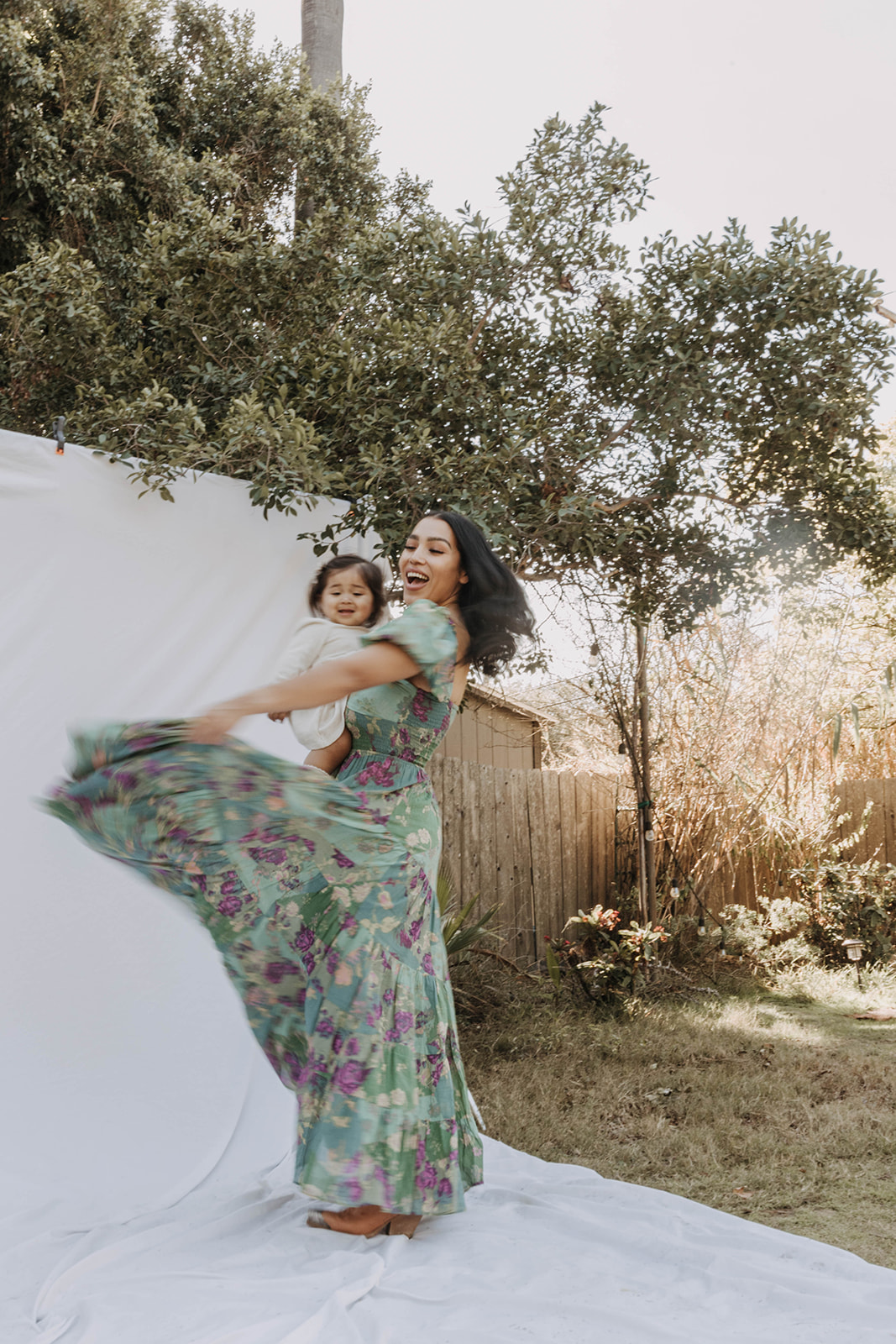 family backyard mini photoshoot