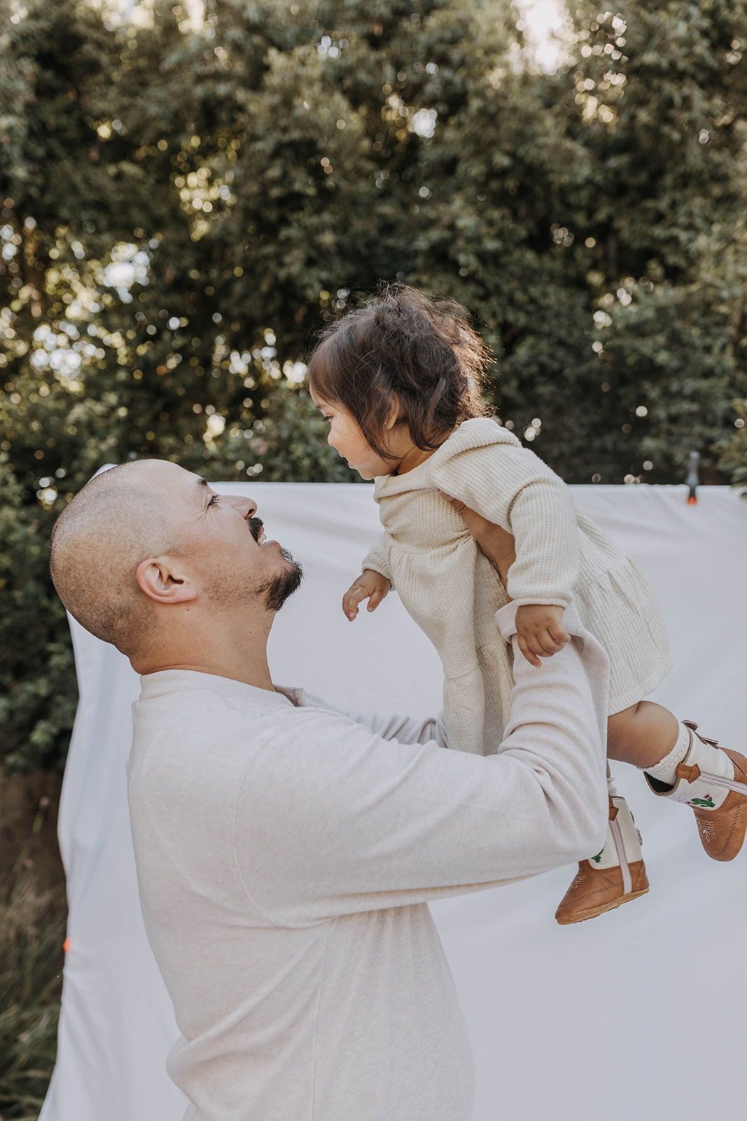 family backyard mini photoshoot