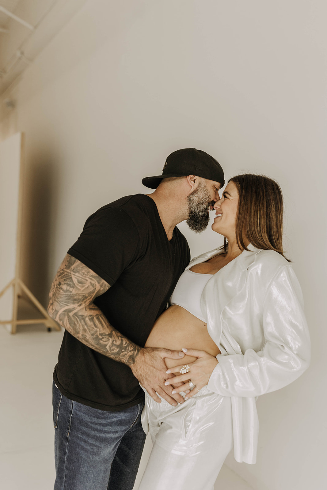 couples studio maternity photos