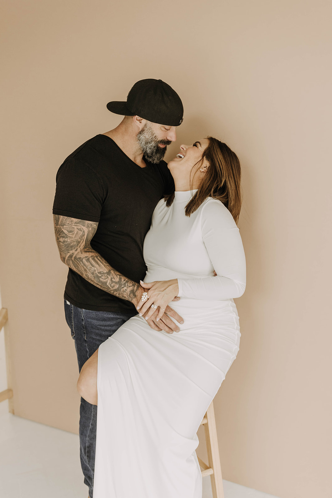 couples studio maternity photos