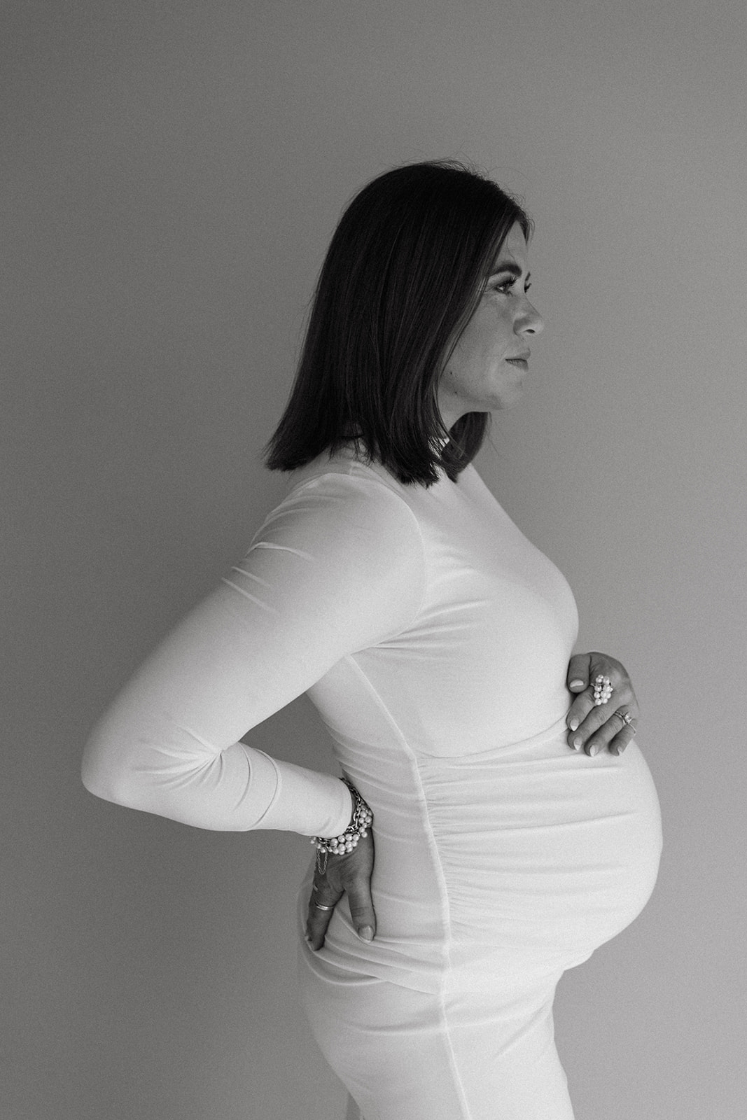 studio maternity photoshoot