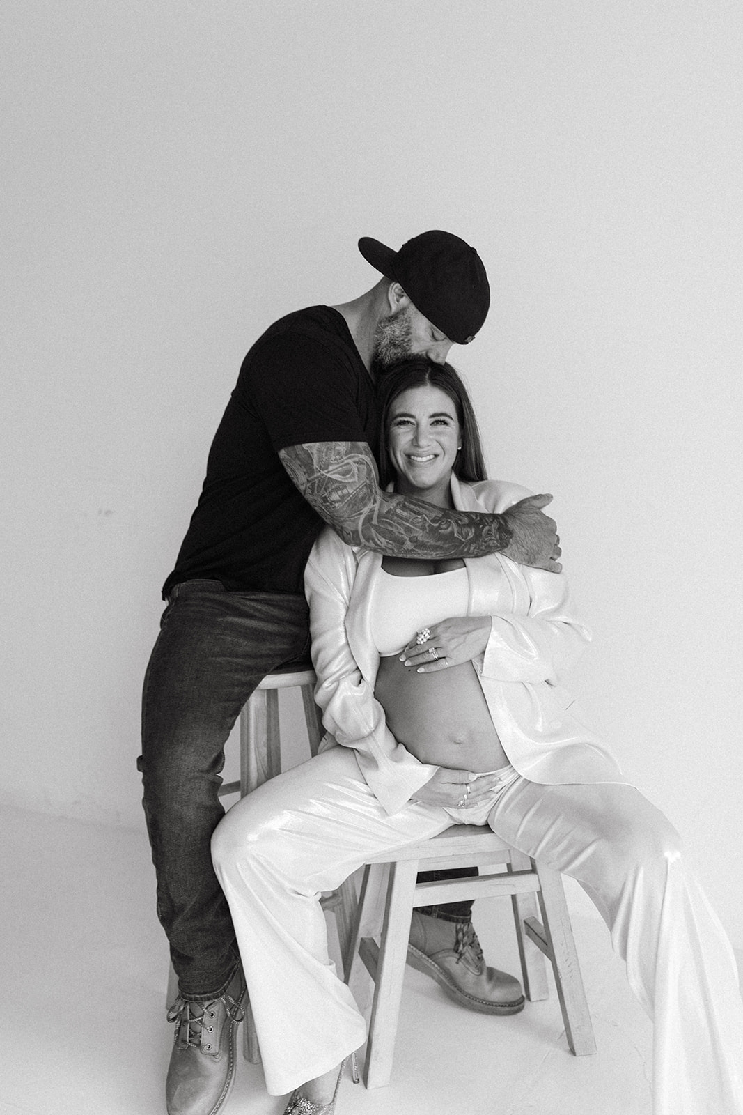 couples studio maternity photos