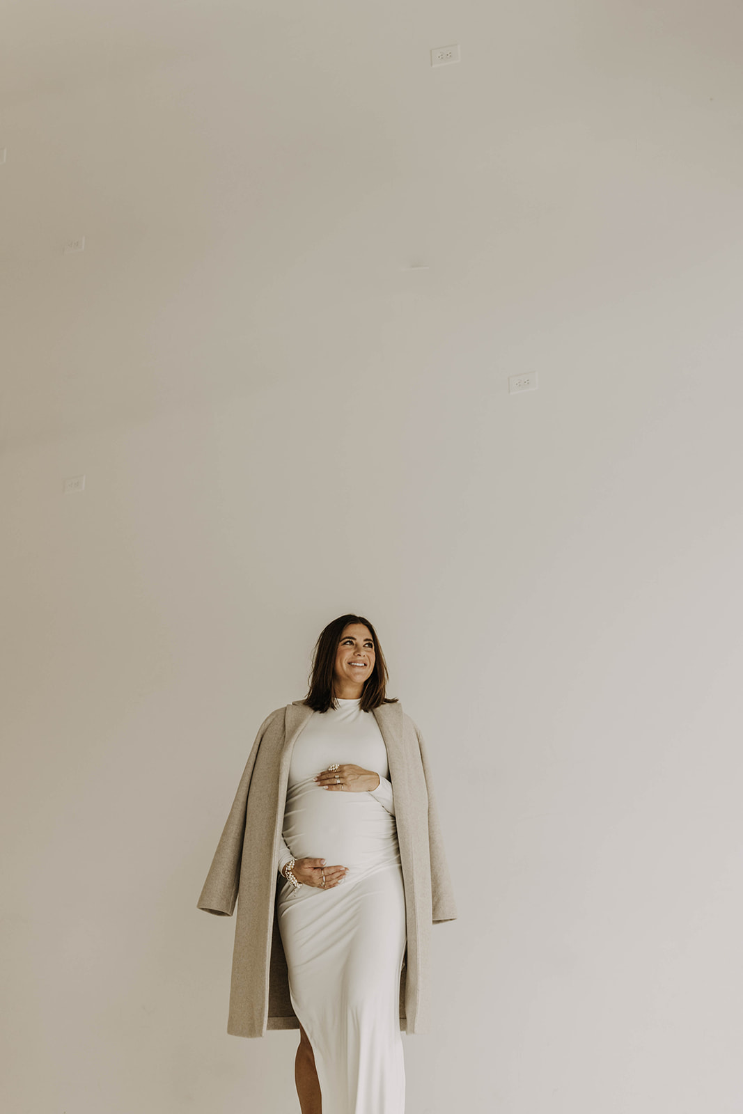 studio maternity photoshoot